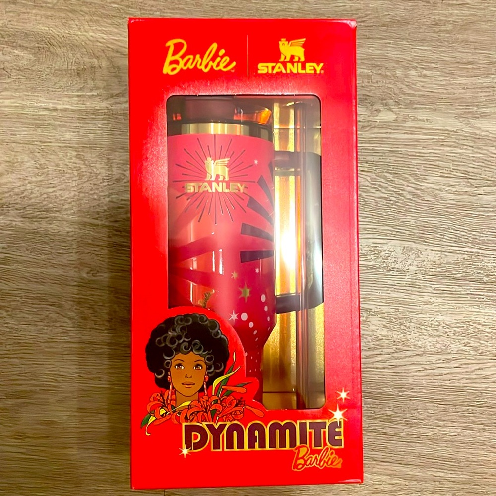 Stanley x Barbie Flowstate Quencher H.20 40oz Tumbler
